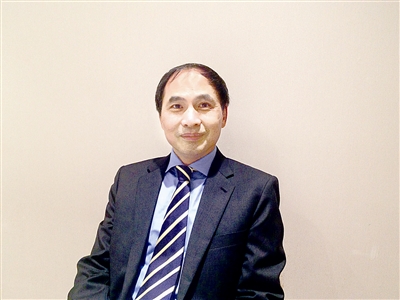 郑永年，新加坡国立大学东亚研究所所长，著名中国问题专家，主要从事中国内部转型及其外部关系研究。