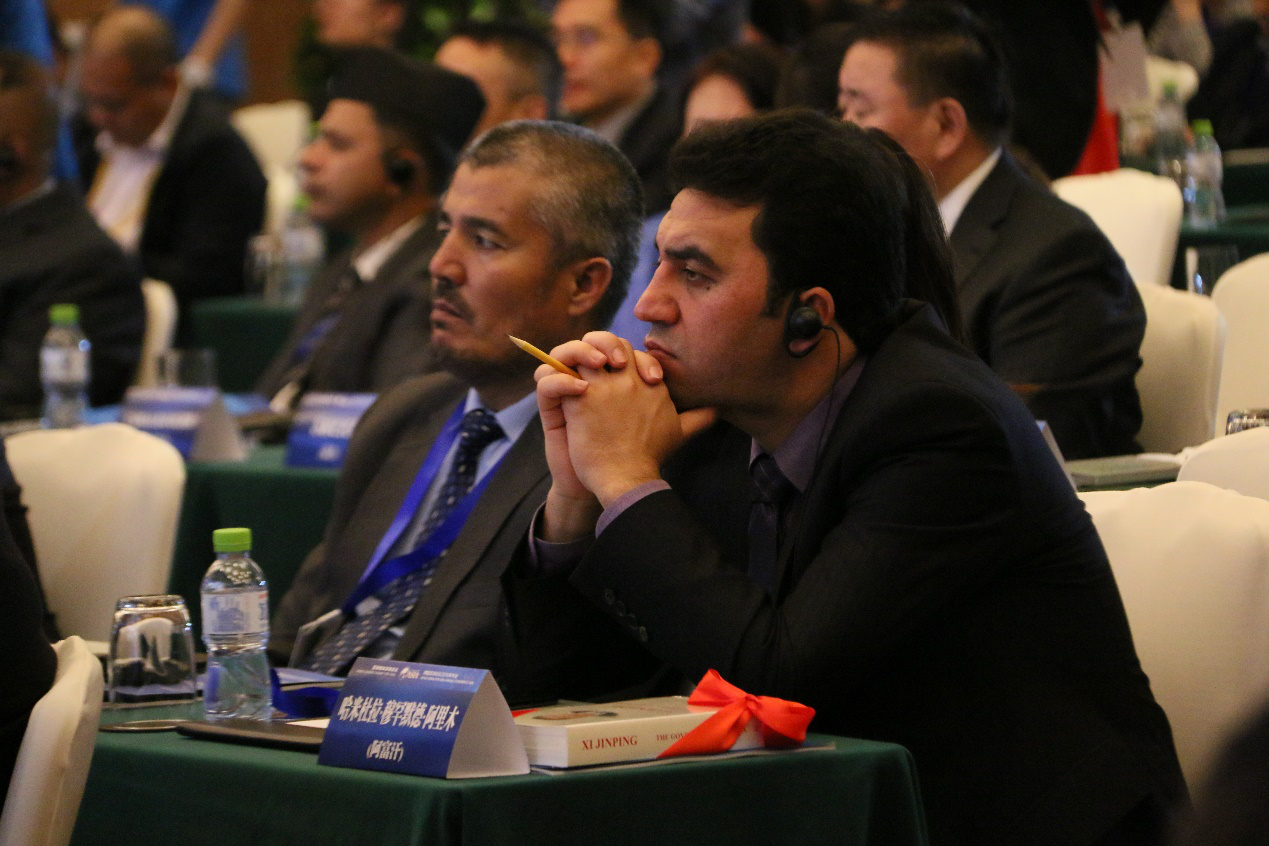 亚洲媒体高峰会议在三亚举行 黄坤明出席并发表主旨演讲