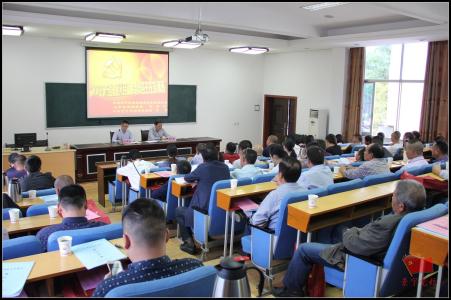 加强人民调解员队伍建设