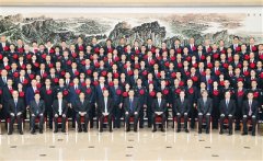习近平会见全国扫黑除恶专项斗争总结表彰大会代表 王沪宁赵乐际参加会见