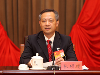 全国人大代表，北京市委常委、市纪委书记、市监察委员会主任 张硕辅