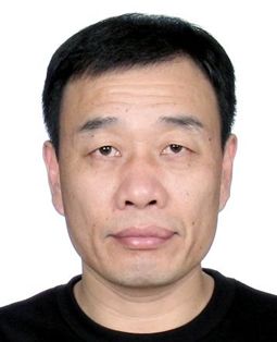 周建华