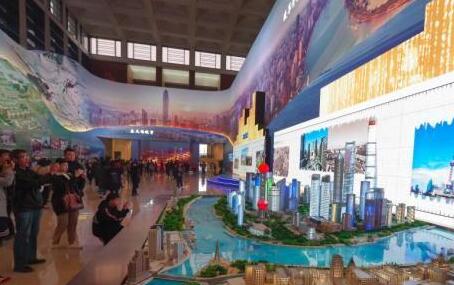 “改革开放与我们每个人息息相关” “伟大的变革——庆祝改革开放40周年大型展览”见闻