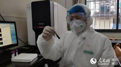 在武汉，习近平总书记向他们表示崇高敬意