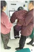 当人口老龄化遇上信息化智能化 数字鸿沟考验治理能力