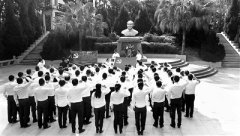 在党史学习中夯实为民情怀 专访中央党校（国家行政学院）研究室主任郝永平