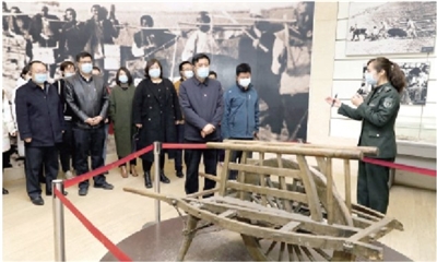 图为石家庄市纪委监委机关党员干部在西柏坡纪念馆参观。张克洪 摄