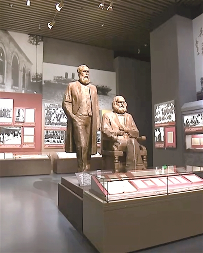 中国共产党历史展览馆馆内陈设。（图片来源：新闻联播）