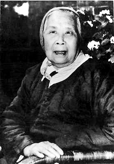 帅孟奇（1897年—1998年），湖南省汉寿县人，1926年加入中国共产党。中国妇女运动的先驱，我党组织战线杰出的领导者，原中共中央顾问委员会委员，中共中央组织部原副部长、顾问。
