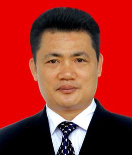 陈卓尔
