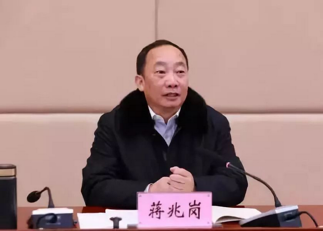 中纪委关键一招，让落跑校长无路可逃